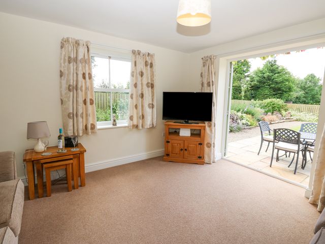 Summer Farm Cottage - 7902 - photo 5