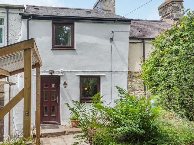 3 Tyn Y Mynydd - 8420 - photo 2