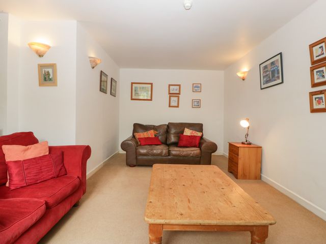 Wheelbarrow Cottage - 904154 - photo 3