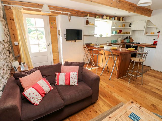 Beekeeper's Cottage - 904775 - photo 4