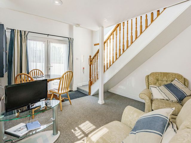 West Sea View No 5 - 905105 - photo 5