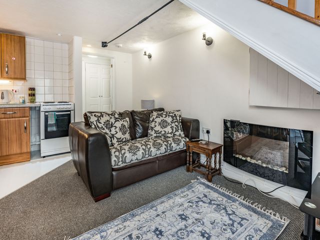 West Sea View No 4 - 905106 - photo 4
