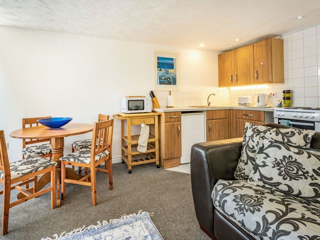 West Sea View No 4 - 905106 - photo 5