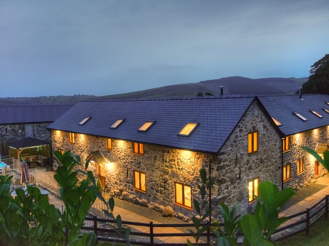 Castell Courtyard - 905109 - photo 3