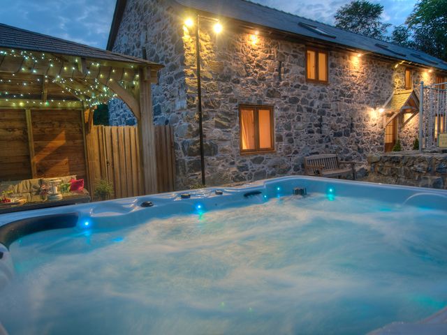 Castell Courtyard - 905109 - photo 4
