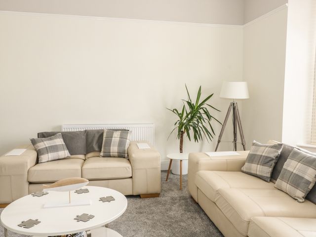 Charnwood Villa - 906181 - photo 3