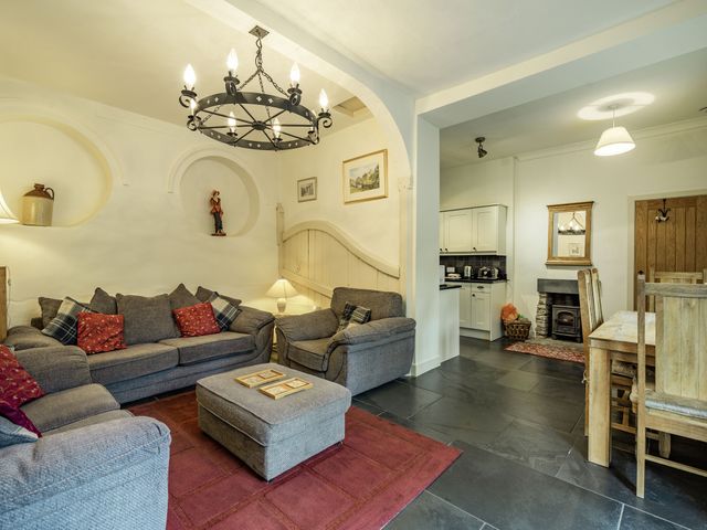 Coachman's Cottage - 906801 - photo 2
