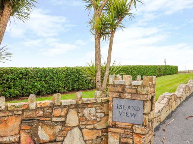 Island View - 906805 - photo 2
