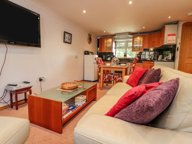 Bronte Cottage - 912887 - photo 3