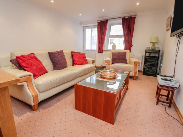 Bronte Cottage - 912887 - photo 5