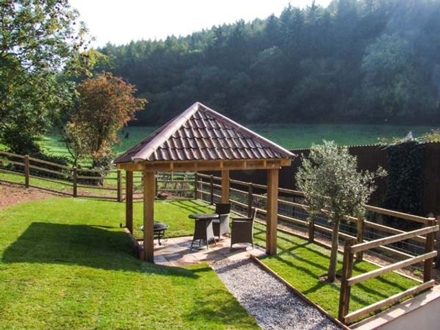 The Stable - 914433 - photo 3