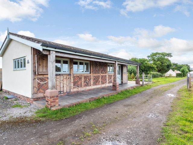 The Lodge - 915519 - photo 3