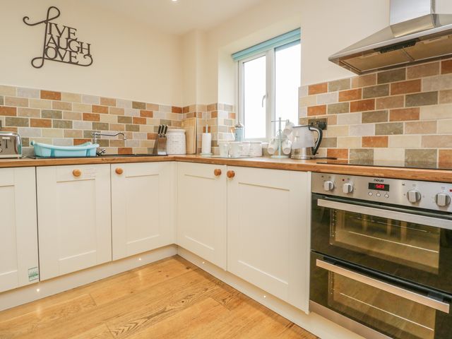 Snowdrop Cottage - 916663 - photo 5