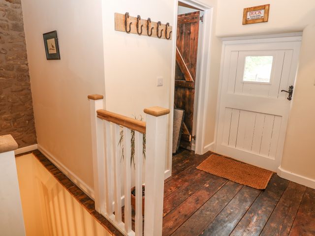 Dale View Farm - 916808 - photo 3