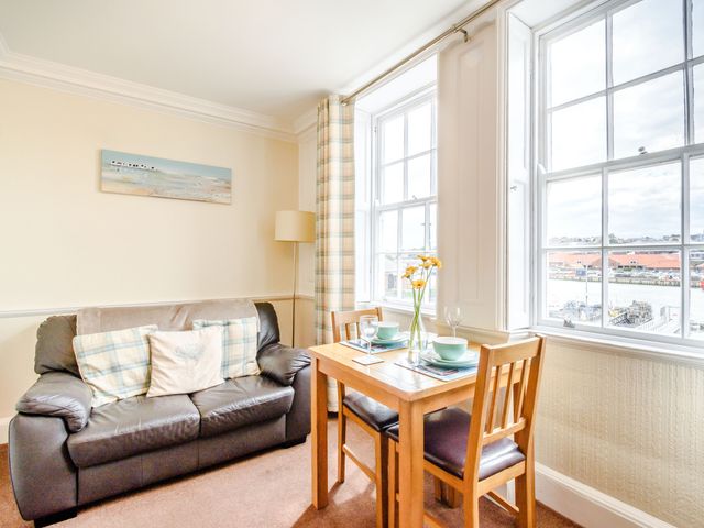 What a View at Quayside Apartment - 920191 - photo 4