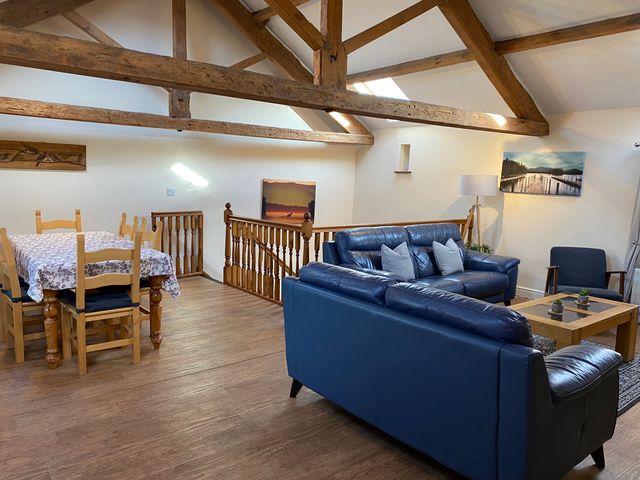 Hayloft Cottage - 921598 - photo 5