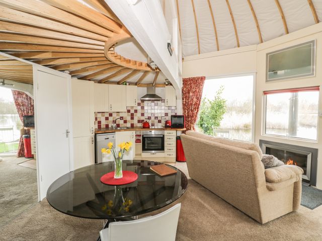 Secret Island Yurt - 921614 - photo 3