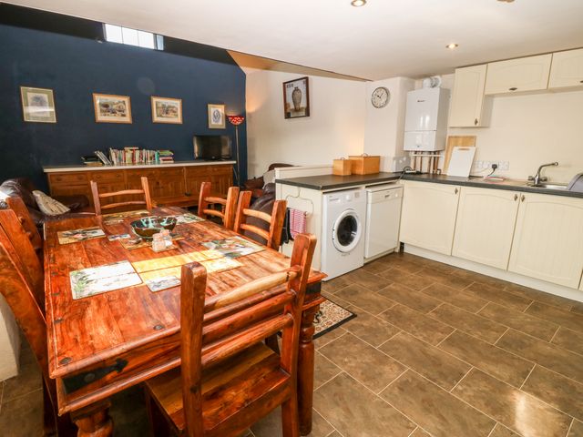 Bwthyn yr Helyg (Willow Cottage) - 921643 - photo 4
