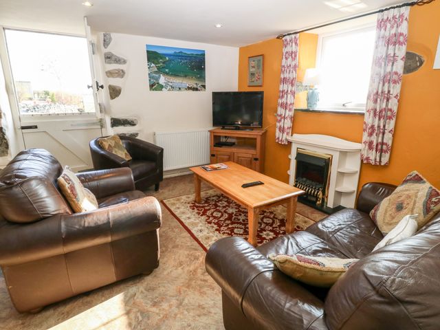 Bwthyn Celyn (Holly Cottage) - 921647 - photo 3