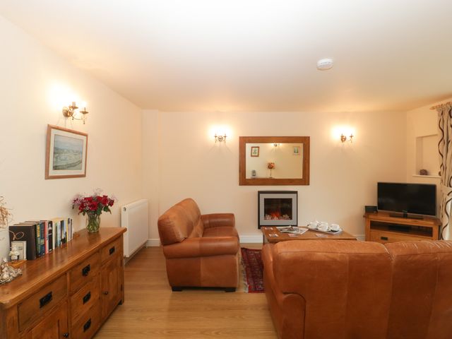 Rectory Coach House - 921681 - photo 5