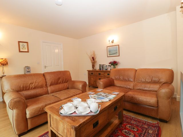 Rectory Coach House - 921681 - photo 3
