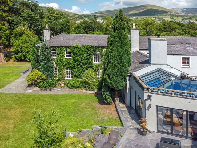 Bryn Derwen - 921921 - photo 4