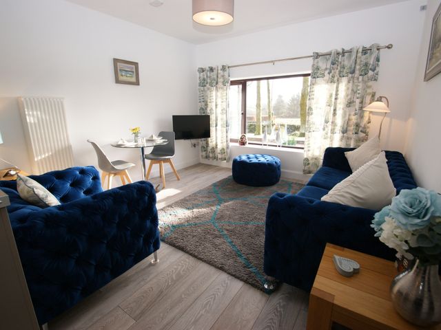 Hollys Hideaway - 922641 - photo 3