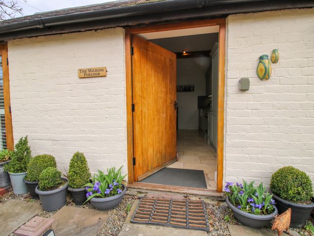 The Milking Parlour - 923972 - photo 2