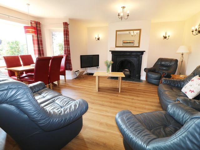 Leigh Holt - 924356 - photo 3