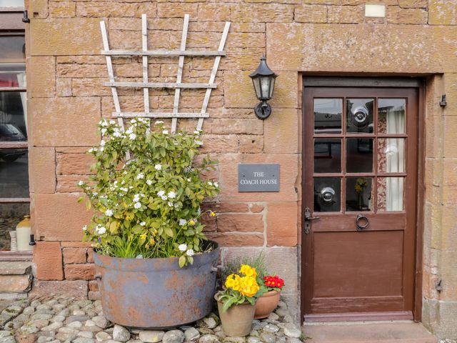The Coach House - 924795 - photo 2