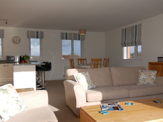 28 Clock Tower Court - 924942 - photo 5