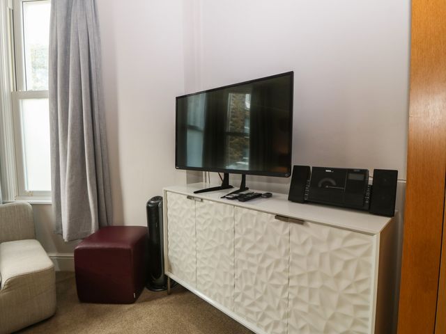 Y Castell Apartment 1 - 926578 - photo 4