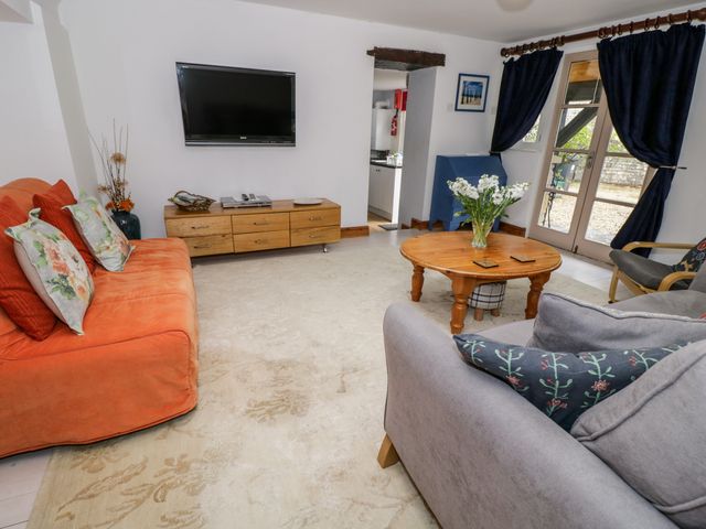 The Coach House - 927844 - photo 3