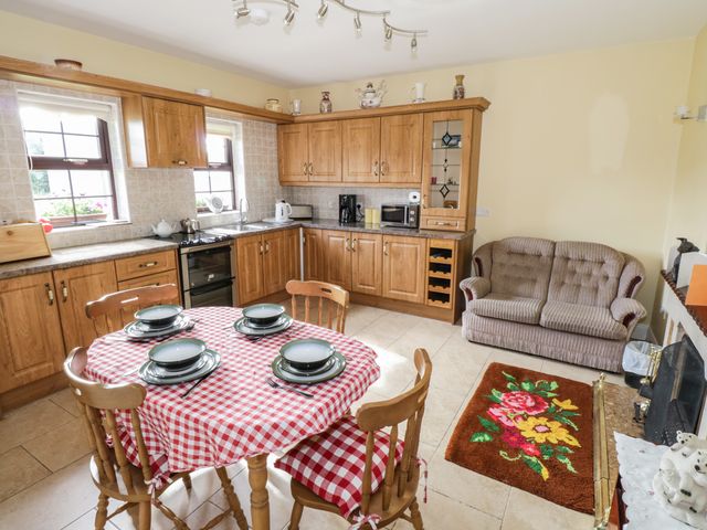 Belladrihid Cottage - 928800 - photo 5