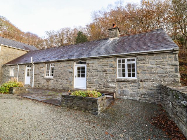 Farchynys Court Cottage - 929754 - photo 2