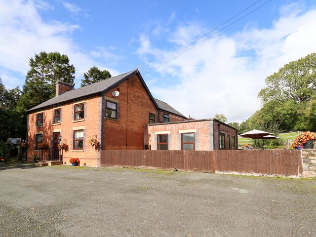 Ty Newydd - 930466 - photo 5