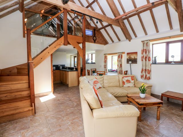 The Long Barn - 930622 - photo 2