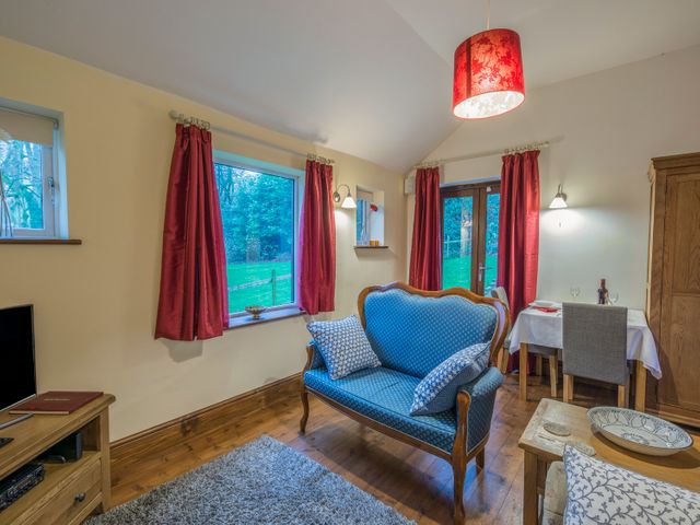Woodpeckers Cottage - 931018 - photo 3