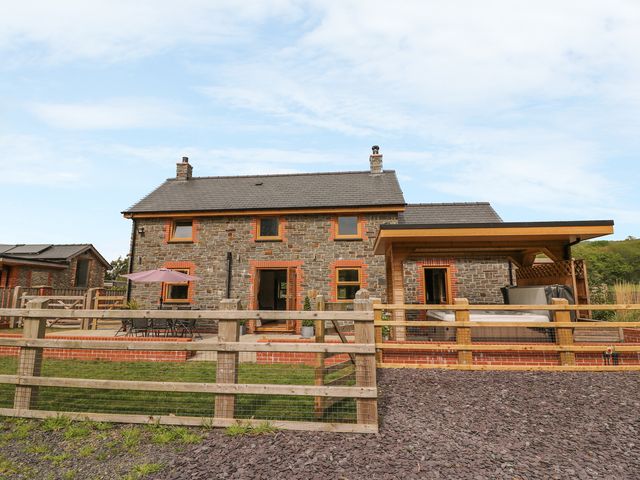 The Farmhouse - 931725 - photo 4