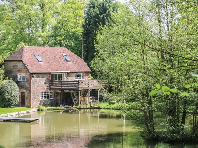Miswells Cottages - Lake View - 933423 - photo 2