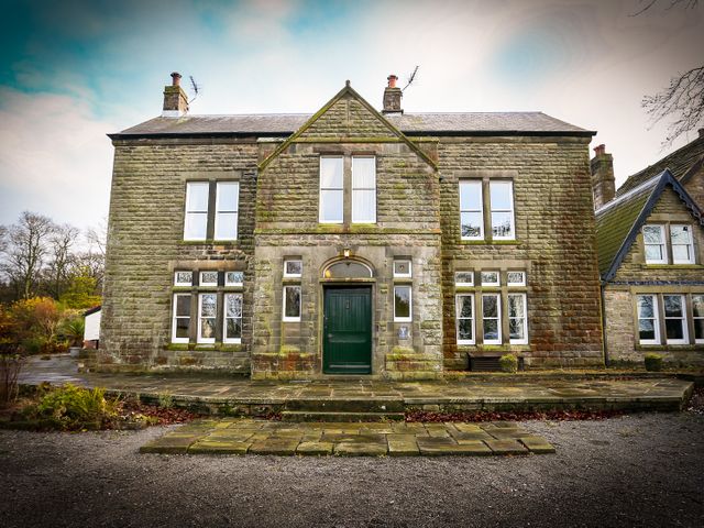 Ridge Hall - 934709 - photo 2