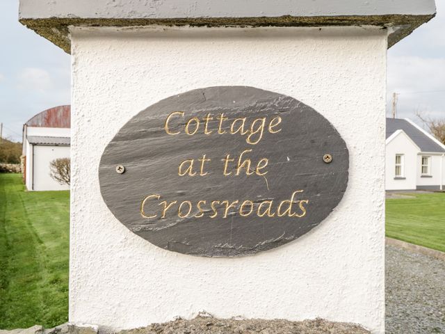 At the Crossroads - 940467 - photo 2