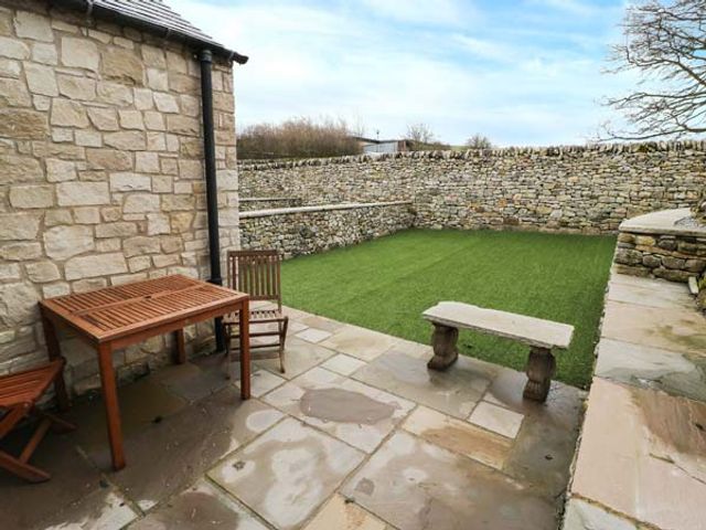 1 Primitive Croft - 941338 - photo 3