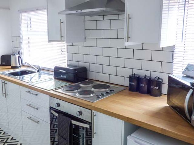 Flat 1 - 942056 - photo 5