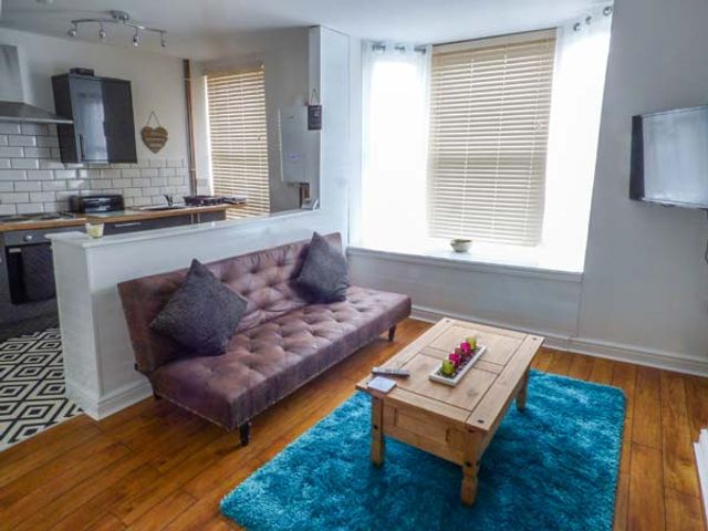 Flat 2 - 942061 - photo 2
