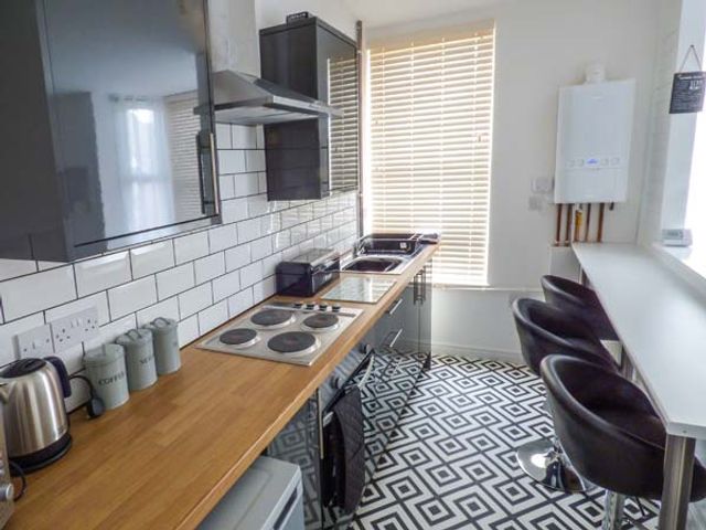 Flat 2 - 942061 - photo 4