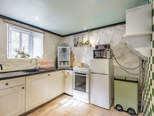 Celyn Farm Cottage - 947964 - photo 5