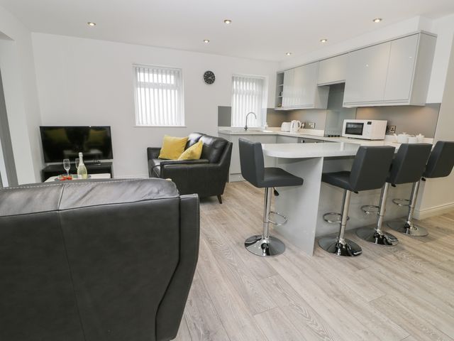 The Office Gardens, Apartment 1 - 948080 - photo 5