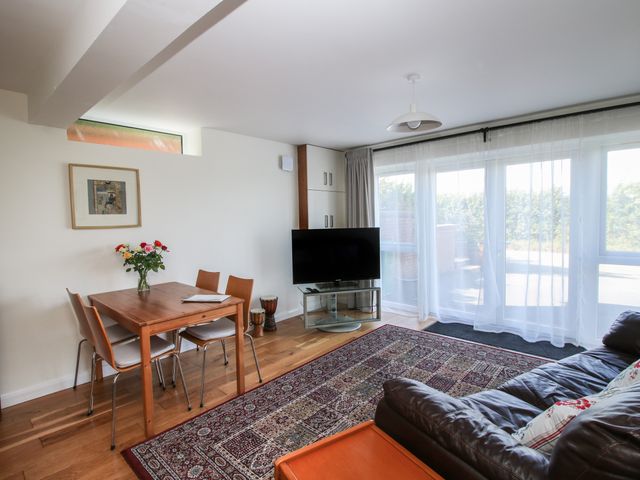 Plum Hill Apartment - 949423 - photo 3