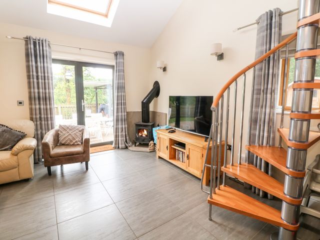 3 Pheasant Lane - 952074 - photo 3